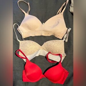 VGUC Victoria’s Secret bras - 32A